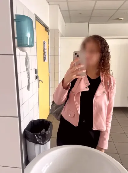 Annika, 20