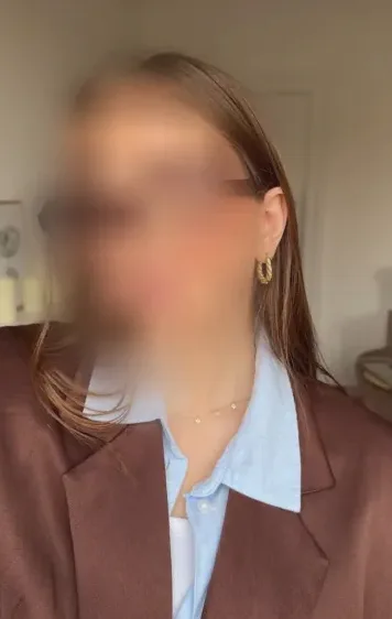 Bianca, 32