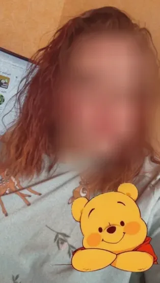 Büsra, 20