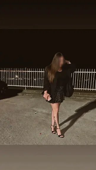 Celina, 23