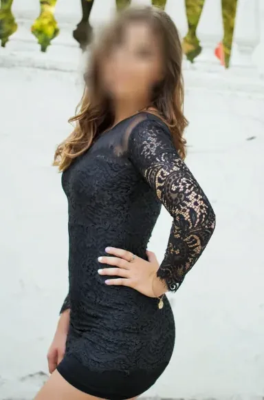Hannah, 28