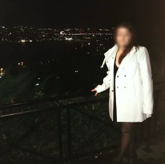 Jacqueline, 32