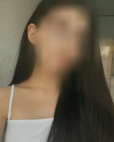 Juliane, 23