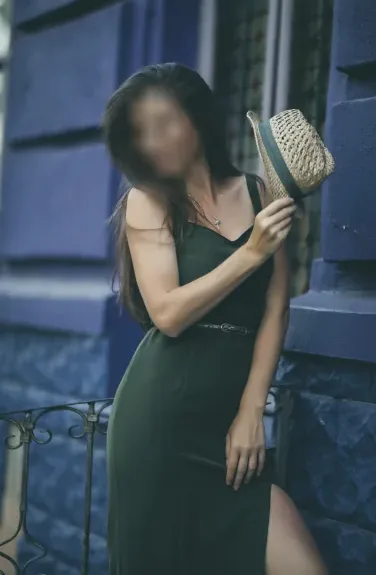 Katrin, 31