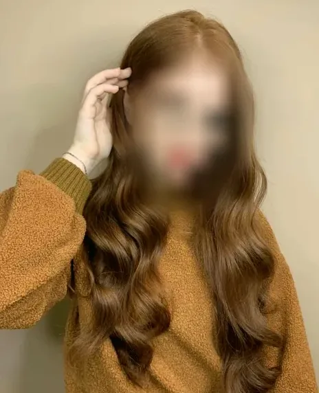 Marie, 24