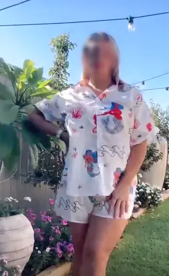 Marina, 33