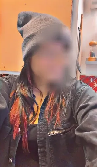 Nina, 32