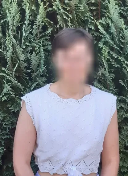 Nina, 27