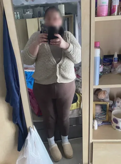 Sandra, 39