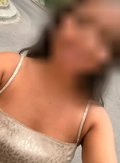 Viktoria, 37