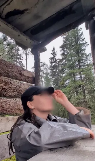 Viktoria, 35