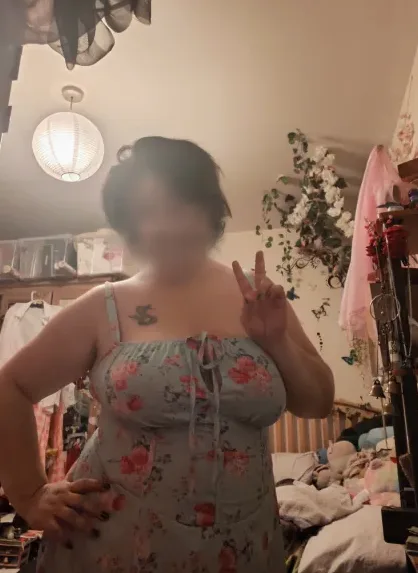 Vivien, 39